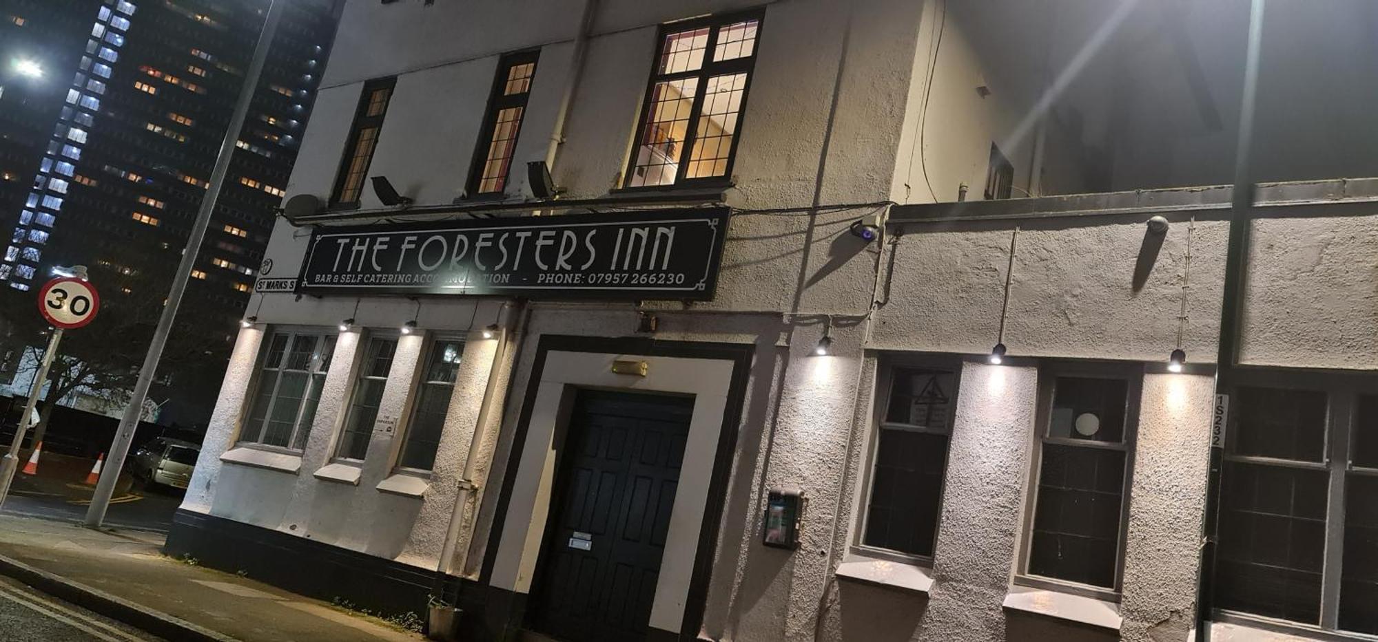 Foresters Inn Contractors Own Apartment - City Centre By Victoria Centre Shopping Centre - Your Own 7 Double Bedrooms Private Apartment With 3 Bathrooms And Snooker Room - Full Kitchen - Outdoor Parking For Cars Or Vans At Five Pounds A Day Nottingham Exterior foto
